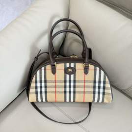 Picture of Burberry Handbags _SKUfw208745759fw